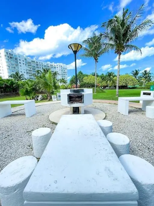 Punta Me Luxury Apartment Beach Front Condo Amara Cancun 0*,