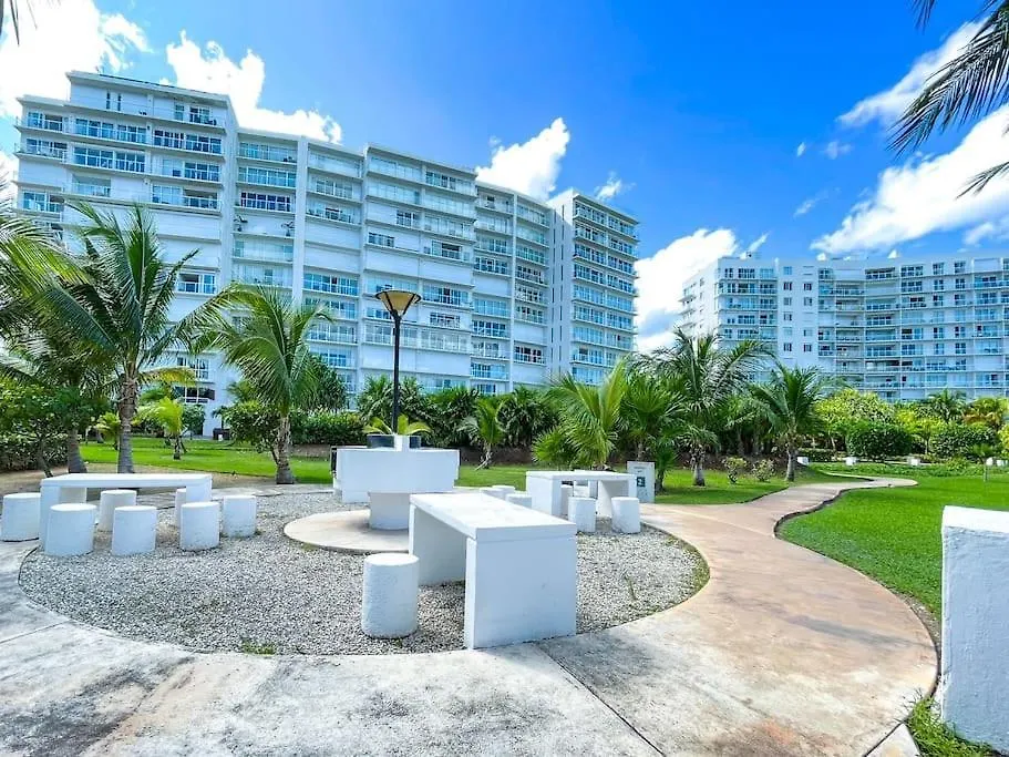 Punta Me Luxury Apartment Beach Front Condo Amara Cancun